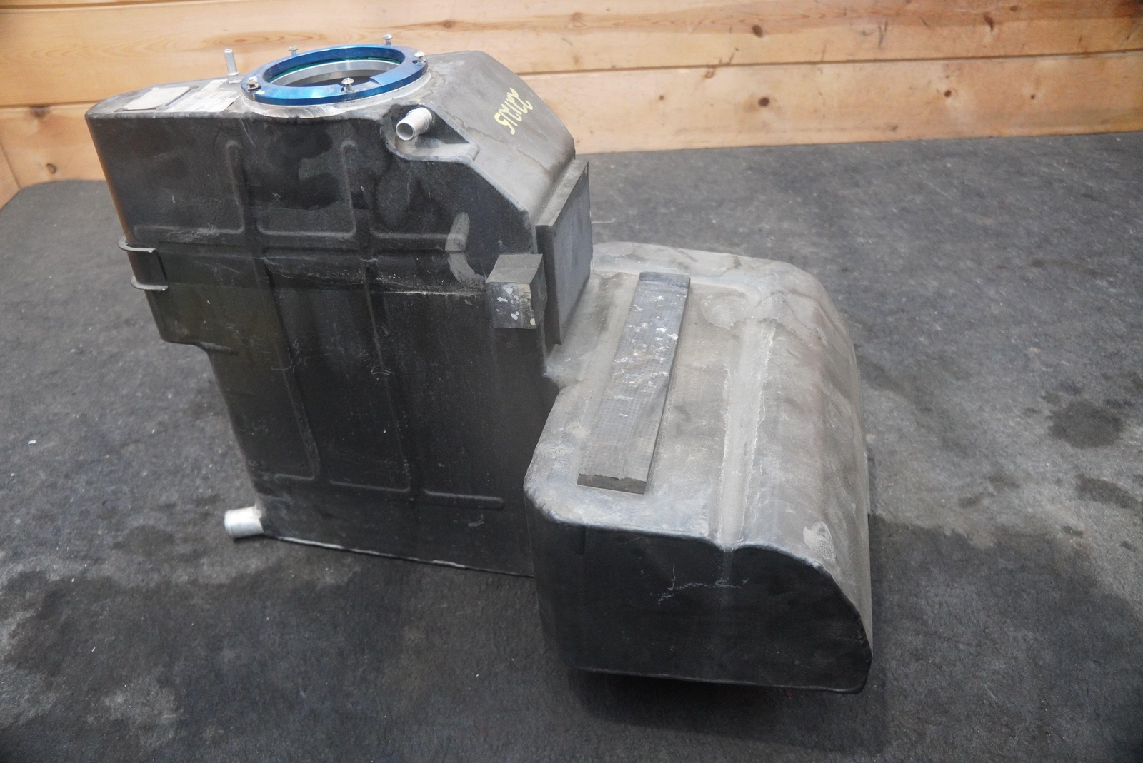 Left Gasoline Gas Fuel Tank Cell 470201021E OEM Lamborghini Aventador 2015