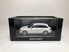 1/43 minichamps Audi A4 Avant 2011 white