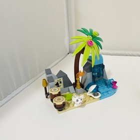 LEGO Disney: Moana's Island Adventure (41149) 99% Complete One Piece Missing
