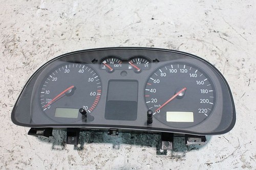 Tachometer Tacho Kombiinstrument 1J0920821 VW GOLF IV (1J1) 1.6