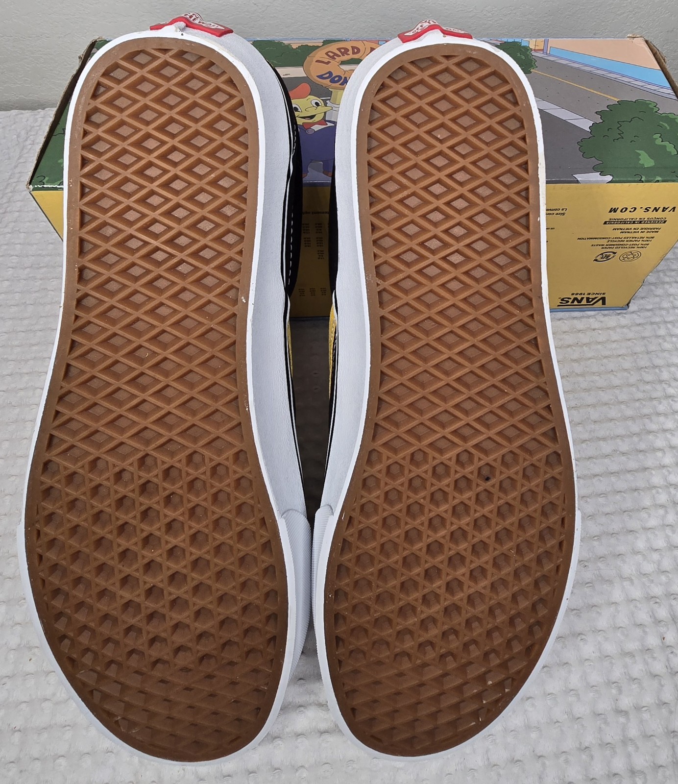 Vans x The Simpsons Slip-Ons LTD Homer Chasing Bart Men's Size 13 NEW With Box thumbnail 5