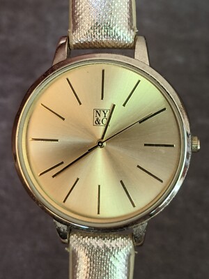 NY&C 18680 Women's 39mm Gold Tone Quartz Watch Good Condition!