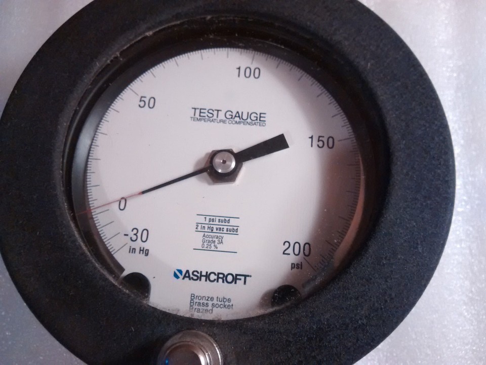 Ashcroft C1215 200 PSI Gauge 41/2" Diameter Face Type 100 SS Diaphragm