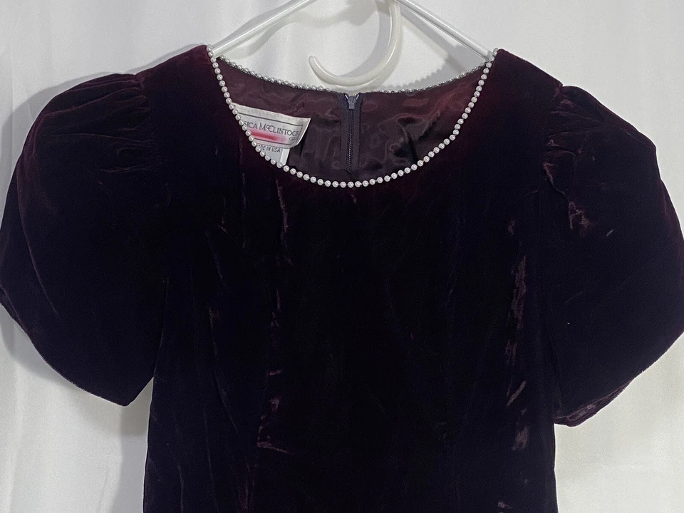  Jessica McClintock Girls Dress Medieval Maroon Velvet Pearl neckline SZ 8 VTG - Image 3 of 4