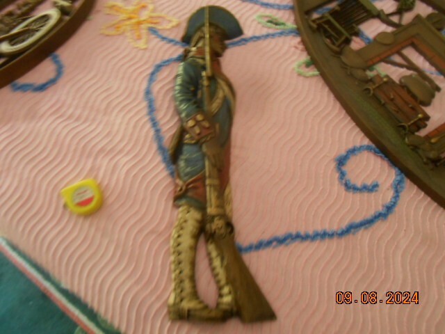 VTG BURWOOD PRODUCTS REVOLUTIONARY SOLDIER 3D WALL PLAQUE DECOR 1960's