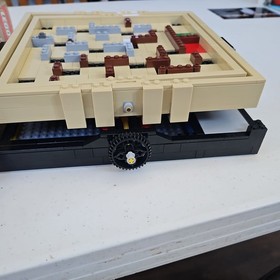 LEGO Ideas: Maze (21305) Complete With Manual - pre-owned