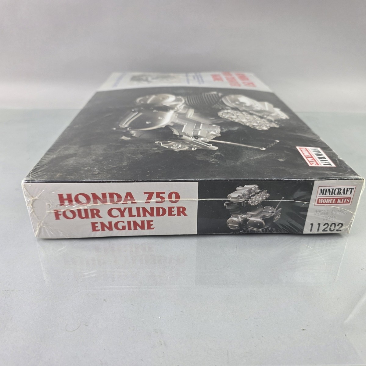 Minicraft 11202 1/3 Honda 750 Four Cylinder Engine Model Kit