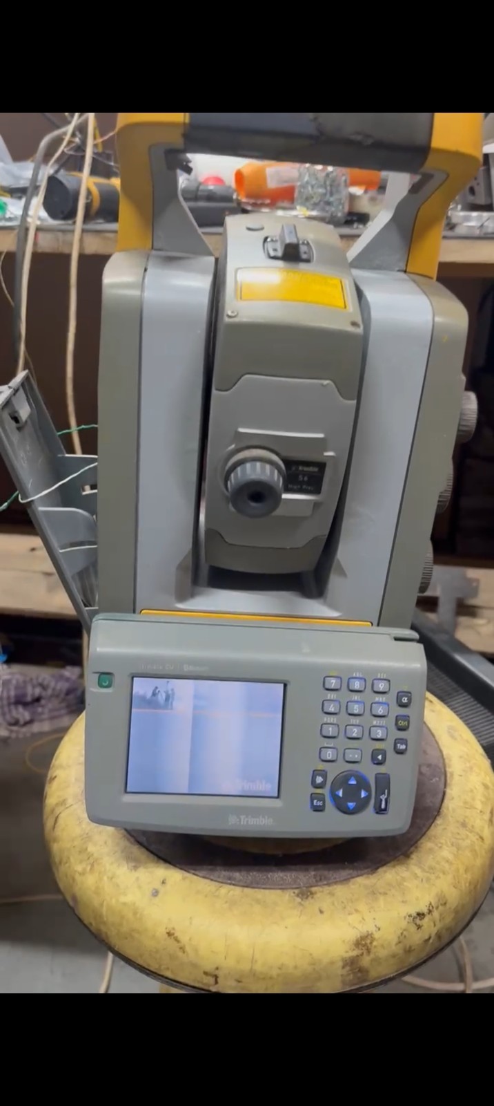 Trimble S6 Series S6 1" High Precision Robotic Total Station 58440019 With Case 