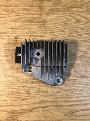 2006 YAMAHA XV250    RECTIFIER / REGULATOR   #3DM-81960-01-00