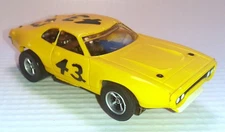Vintage Aurora AFX PLYMOUTH ROADRUNNER Slot Car Yellow #43 ho scale 