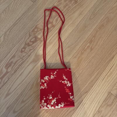 Amanda Smith Red Evening Purse Gold Flower Embroidery With Snap & Shoulder Strap