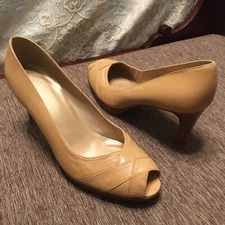 STUART WEITZMAN Heels / Pumps PEEP TOE Beige/Tan PLATFORM - Sz 10 M  NWOB