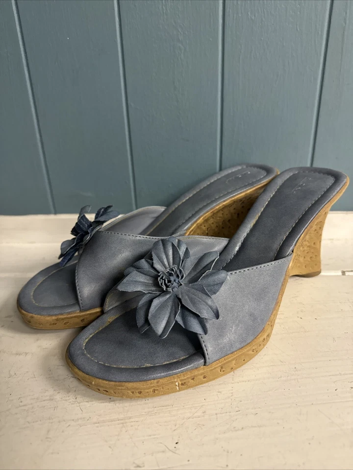 Fioni-90’s/Y2K Vintage, Marrón, Cuero, Floral, Punta Abierta Tacón Talla 8 *LEER Foto 2 de 4