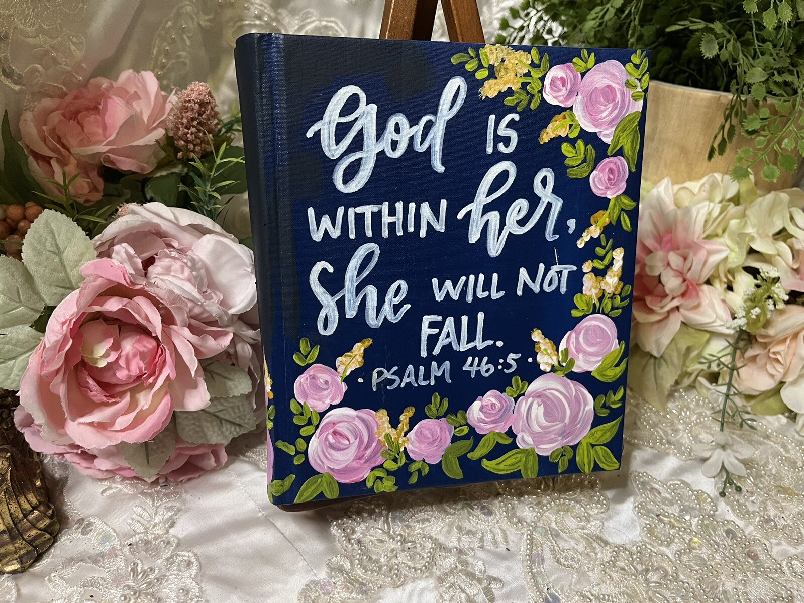 ESV Journaling Bible  Handpainted Roses - WIDE MARGINS FOR NOTES