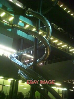 FOTO DIAAUSSTELLUNG IN DER TATE MODERN SE1 2003