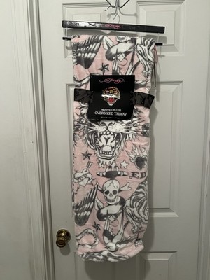 Ed Hardy Throw 60x70 Pink Grey Tiger Skull  Burning Heart Snake Eagle NWT