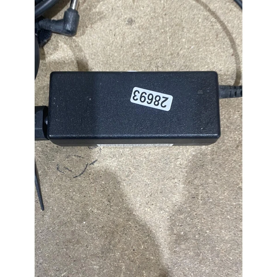 Hipro HP-A0652R3B AC Adapter Charger Black 19V 3.42A 65W for Acer Aspire Laptops - Image 2 of 4