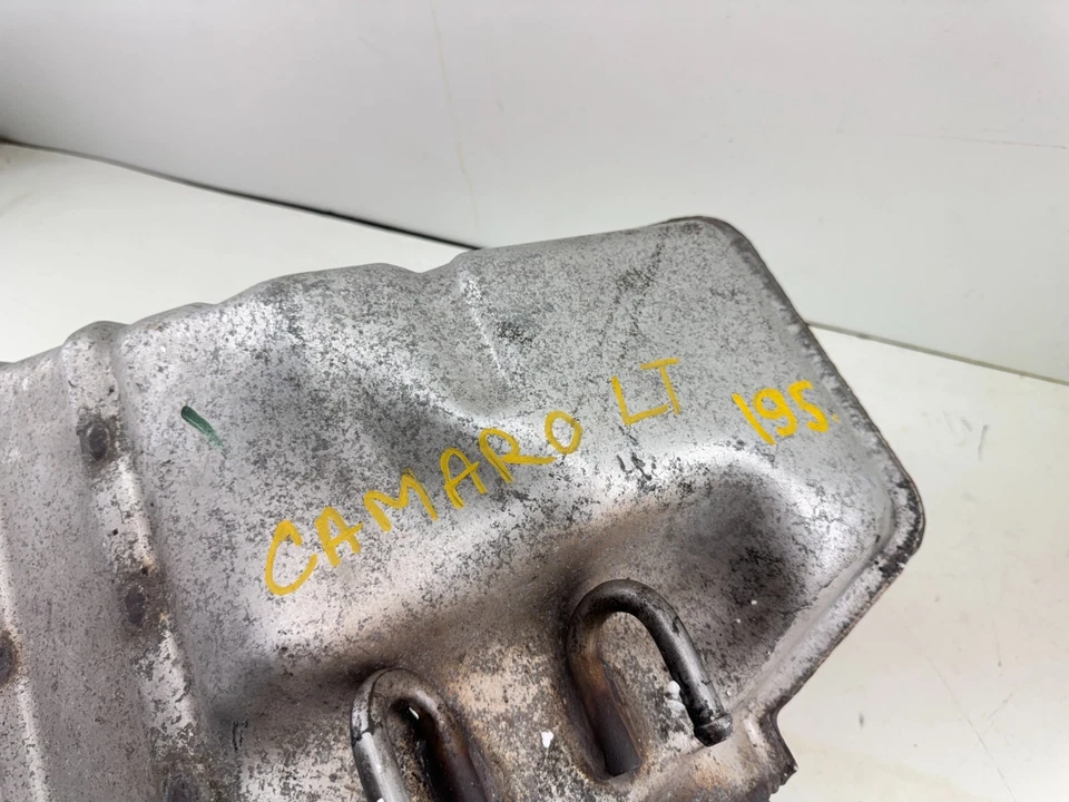 Silenciador trasero Chevrolet Camaro 2010-2015 3,6 L OEM Foto 3 de 4