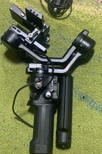 DJI RS 4 3-Axis Gimbal Stabilizer For Cameras CP.RN.00000343.01 Black - SEE PICS