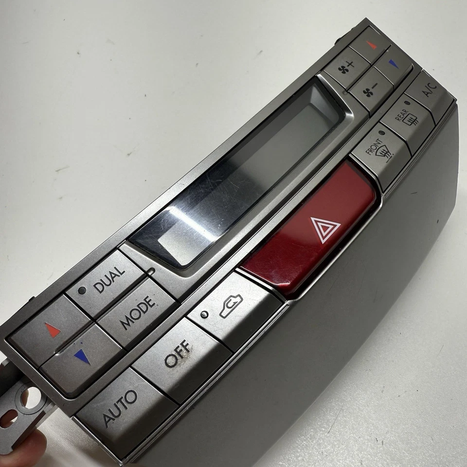 Subaru Legacy 2010-2014 calentador de aire acondicionado control de clima temperatura 72311AJ03A OEM Foto 4 de 4