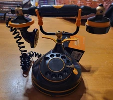 Hyde and Eek Boutique Motion Activated Haunted Victorian Phone Halloween