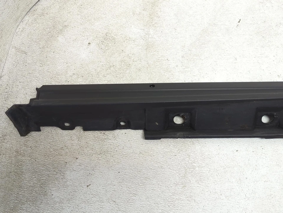 Нижняя юбка молдинг со стороны водителя для Toyota Venza 2021-2024 годов выпуска 75860-48060 - Изображение 2 из 4