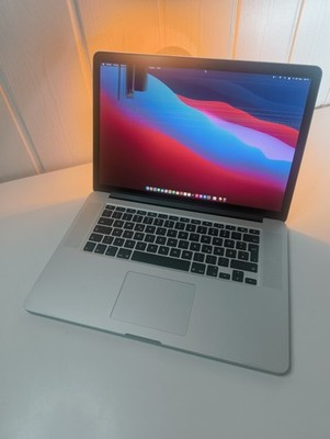 Apple MacBook Pro 15 Zoll Retina Anfang 2013 Quad-Core i7 / 8 GB RAM / 256 GB
