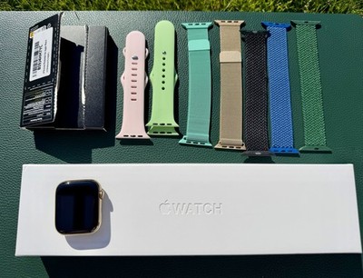 Apple Watch Series 8 Edelstahl Gold 45mm GPS