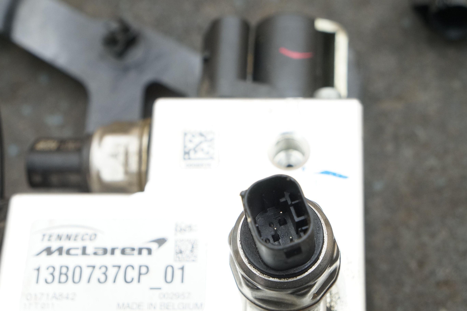 Suspension Pump Valve Block Tenneco 13B0737CP OEM McLaren 570S 540C 2017
