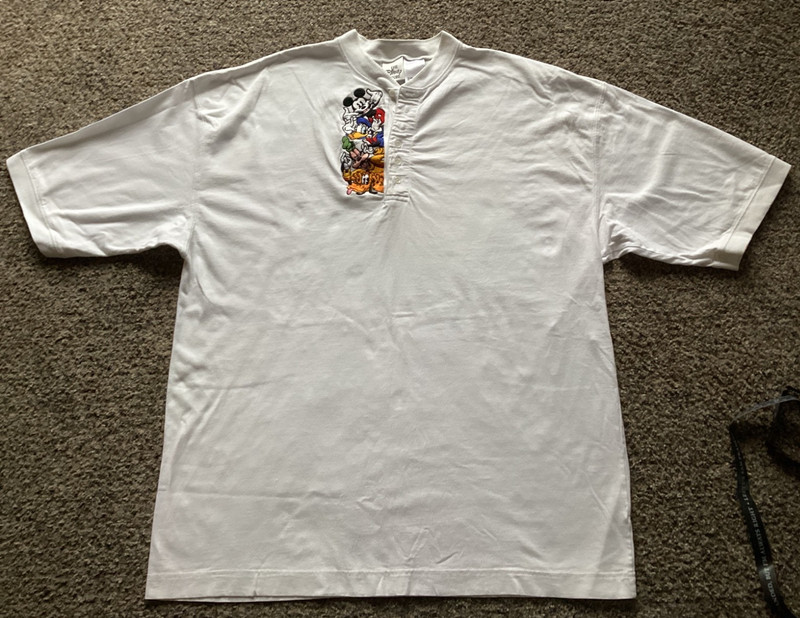 Disney Store Mickey & Friends Embroidered White Henley XXL Vintage 90's