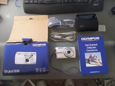 Olympus Stylus 1010 Digital Camera 10.1MP w Battery Memory Card Cable NO Charger