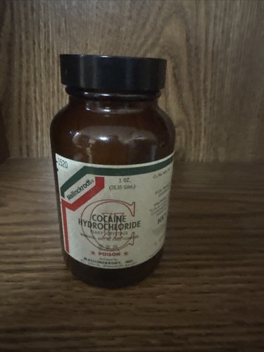 *Empty* Vintage 1oz Cocaine Hydrochloride Bottle