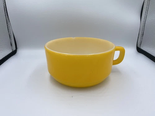 Anchor Hocking Mug Orange Milk Glass Oven Proof USA 20 303