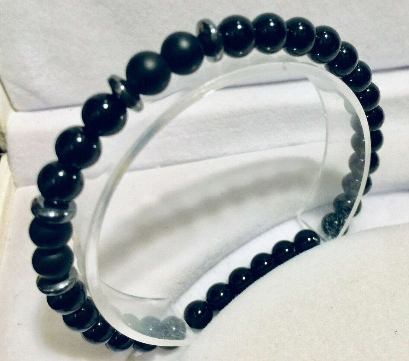 Bangle Handmade, Hand-strung, Black onyx 4 mm with decorative silver accents.-image
