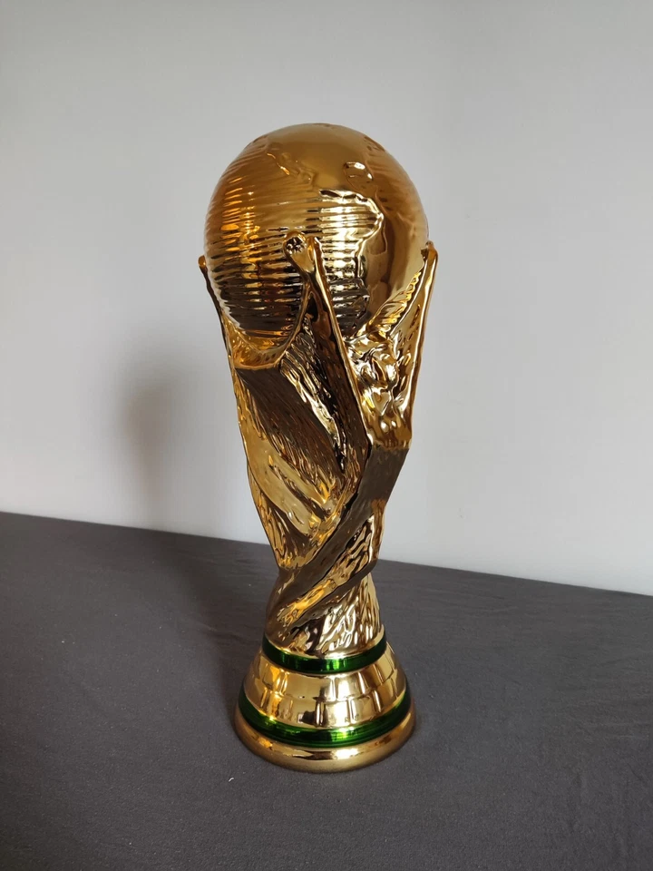 Réplique coupe du monde 36 cm 1.2 Kg, world cup replica 36 cm 1,5 Kg , trophée - Photo 2/4