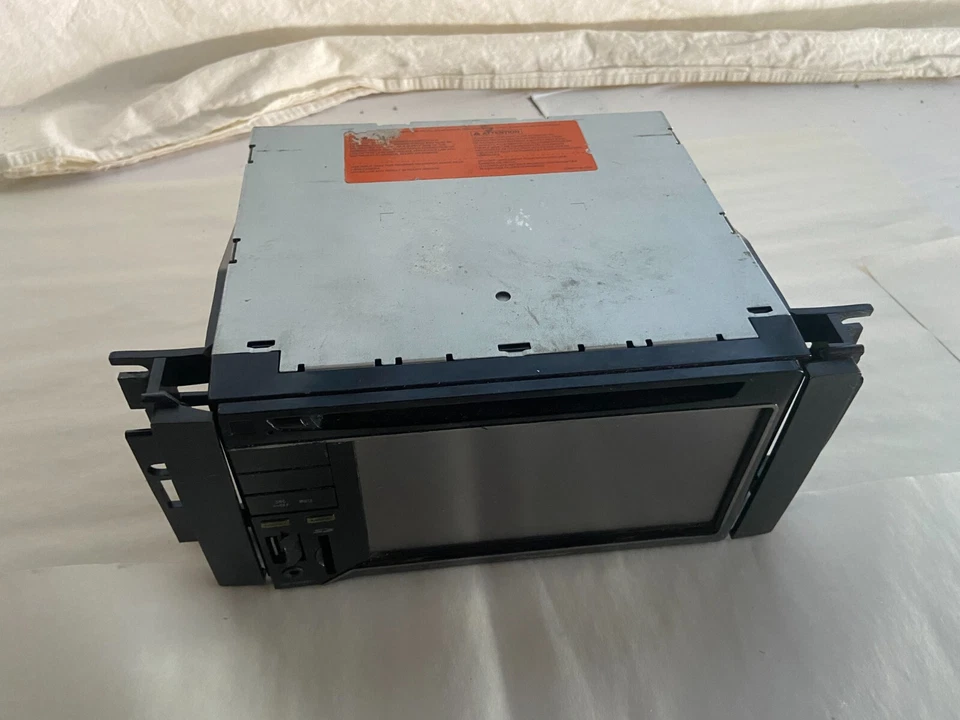 Pioneer AVH-P3300BT 5.8-inch Car DVD Player  Not Tested - Image 2 of 4