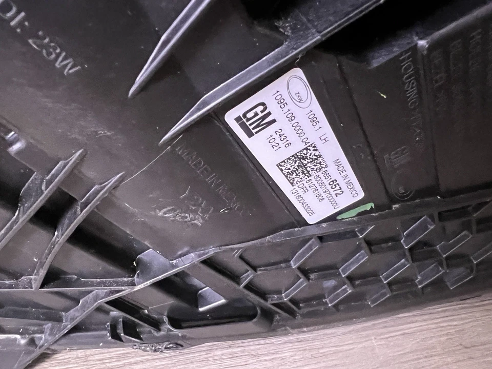 2025 CHEVROLET CORVETTE HEADLIGHT ASSY LH DRIVER SIDE LED OEM — 第 4/4 张图片