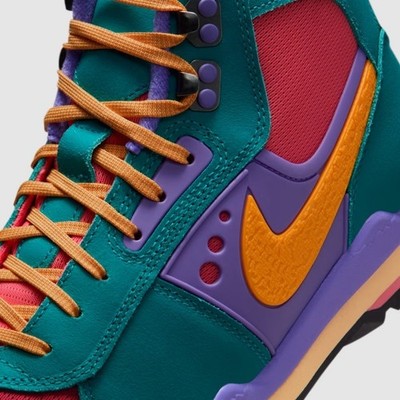 New Nike Baltoro Shoes - Bright Spruce/ Fruit Punch (IH4450-300