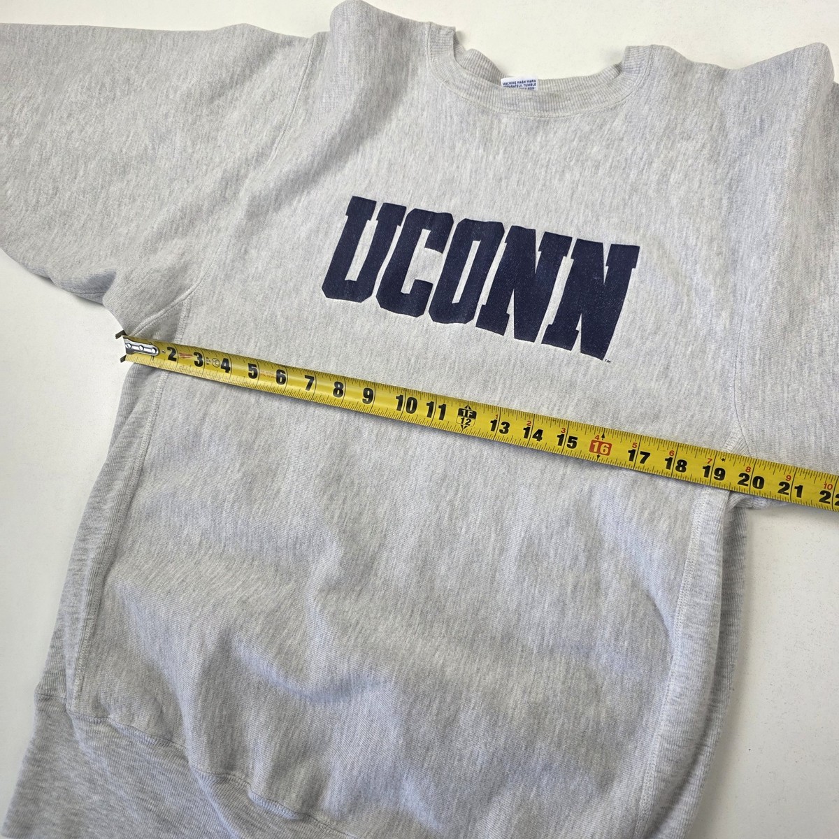 Champion Reverse Weave UCONN スウェット L Vintage Champion Reverse Weave UCONN Sweatshirt Gray Distressed