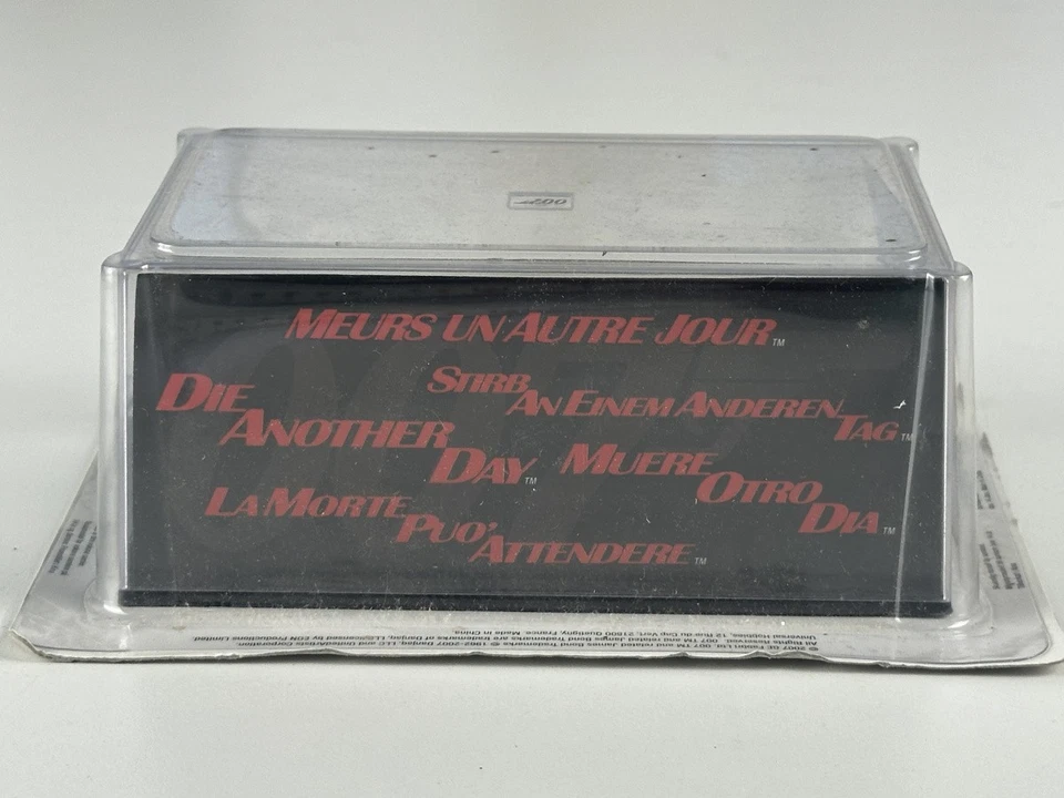 Modellini auto da collezione James Bond 007 Aston Martin V12 Vanquish Die... - Immagine 3 di 4