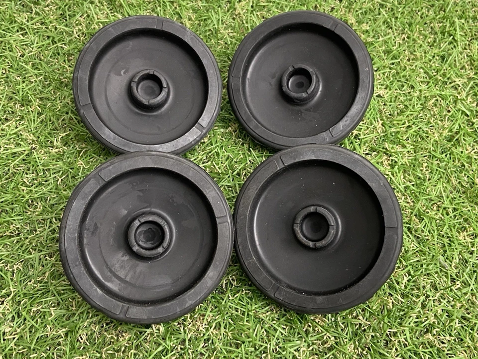 Numark Set Of Feet x4 (A143) - Image 2 of 2