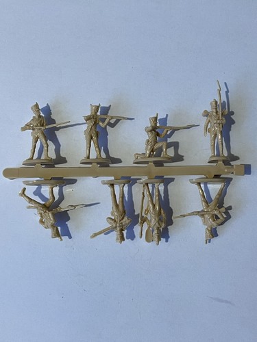 A Call to Arms French Infantry 1815 - 1/72 Scale- 1 sprue - 8 Figures - PRO58 - Picture 1 of 5