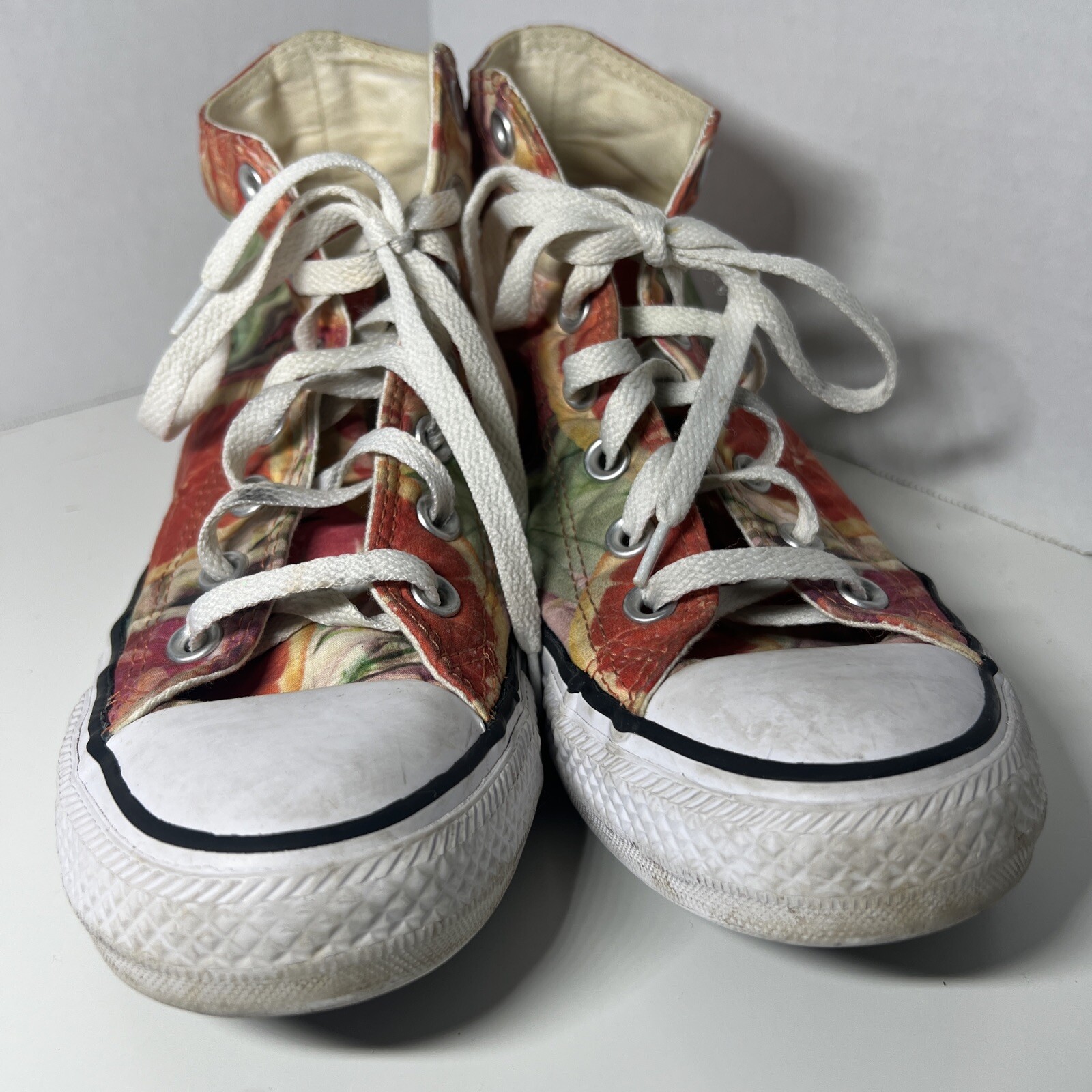 Converse Chuck Taylor High Tops Citrus Grapefruit Fruit Print womens 8