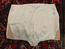 Vintage 1940s Satin Tap Pants Lingerie Shorts Beige Lace Trim Size L