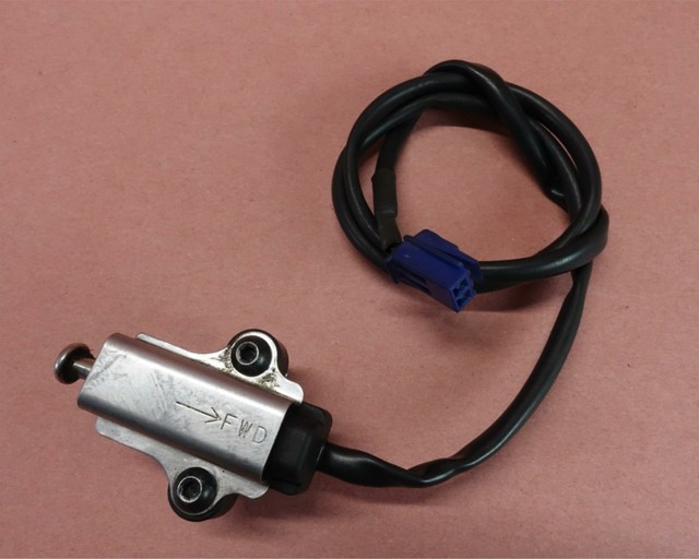 20082009 YAMAHA YZF R6 YZFR6 Kick Side Stand Safety Switch eBay