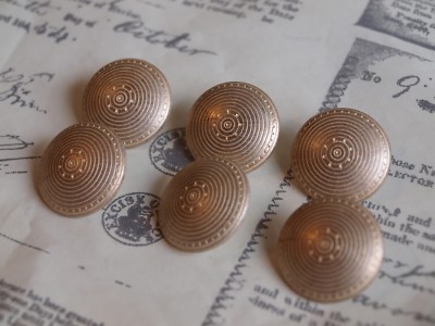 6x Vintage Schildknöpfe Metall Kupferfarben 22 mm 