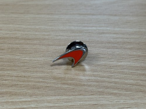MCLAREN AUTOMOTIVE SPEEDMARK PIN BADGE RED SPEED MARK TICK KIWI SWOOSH P1 F1 W1