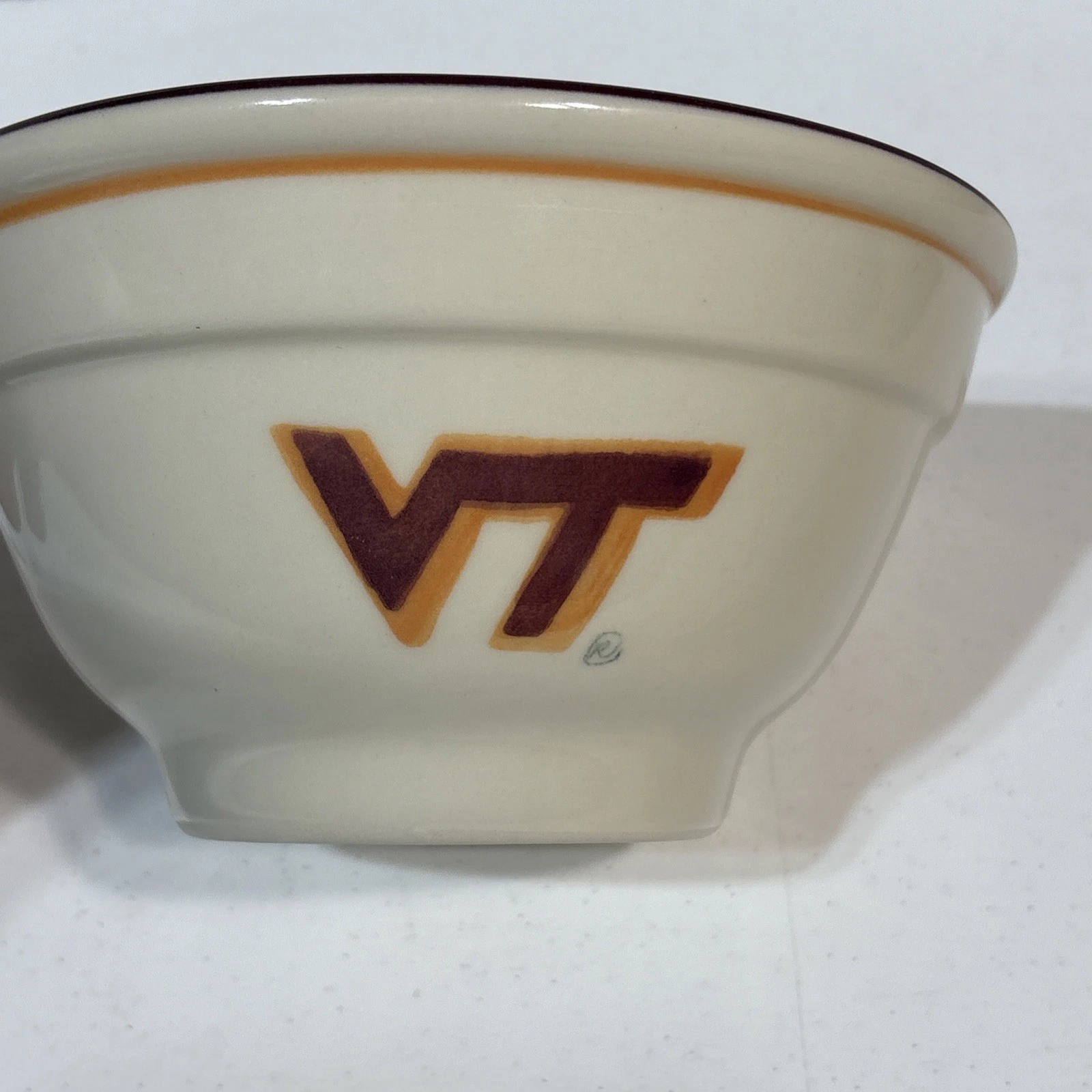 Vintage Hartstone Pottery “VT” Ceramic Pottery Mixing Bowl