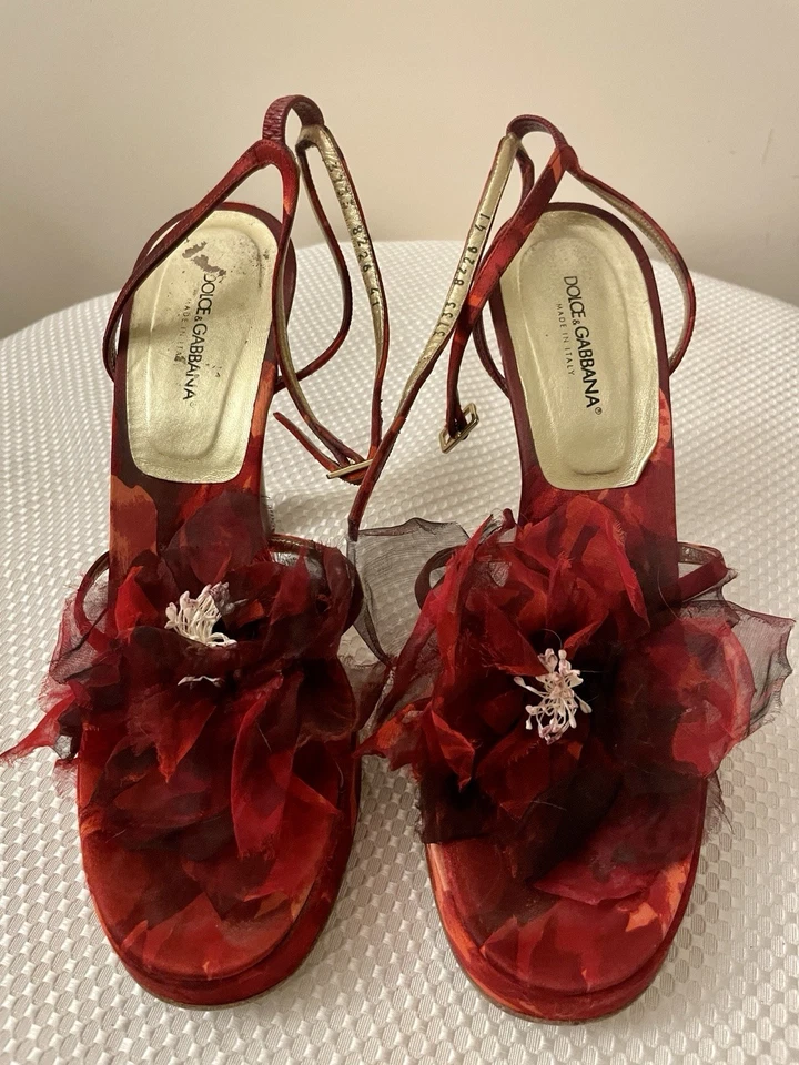 DOLCE & GABBANA Red/Black Heels Size 41 With A 5” Heel In Satin - Image 3 of 4