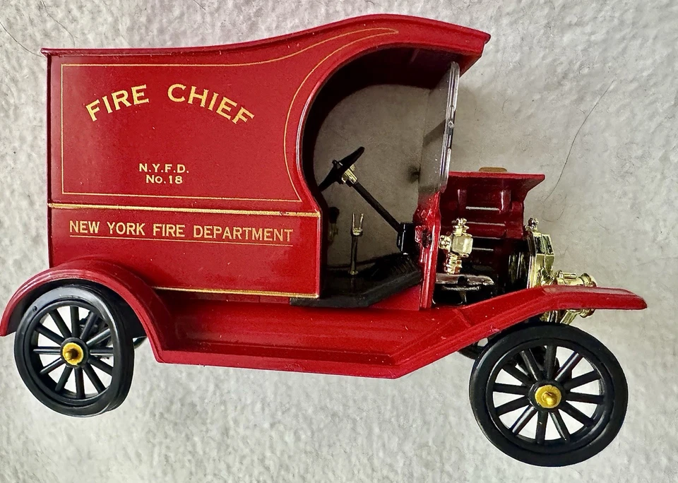 National motor museum mint 1913 Ford fire paddy wagon - Image 2 of 3